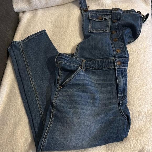 ❤️Hollister Overalls Denim Low-rise Sz L - Picture 2 of 5